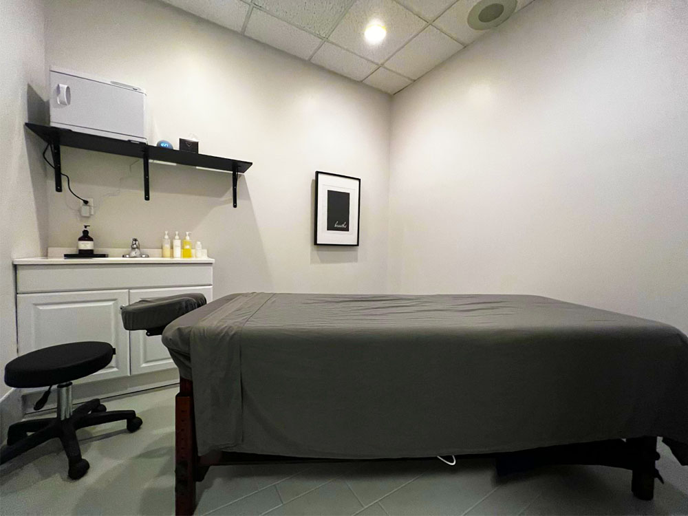 A side view of massage therapy room number 2 in Runway Health.