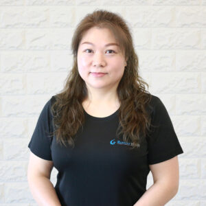 A profile photo of Carrie So, a registered massage therapist at Runway Health which has locations in Markham and Newmarket.